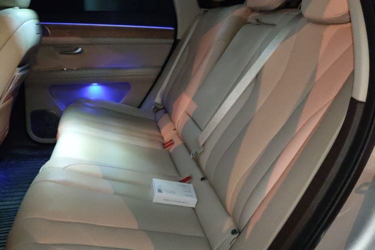 Used Hima AITO M7 2024 1.5T Intelligent Driving 4WD Max Edition 5 Seats Left Rear Seat