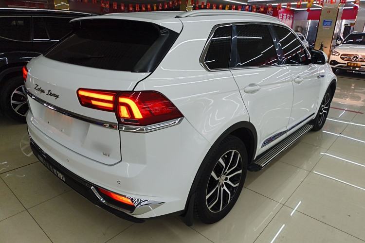 Used Zotye Domy X7 2017 1.8T Manual Luxury Model

