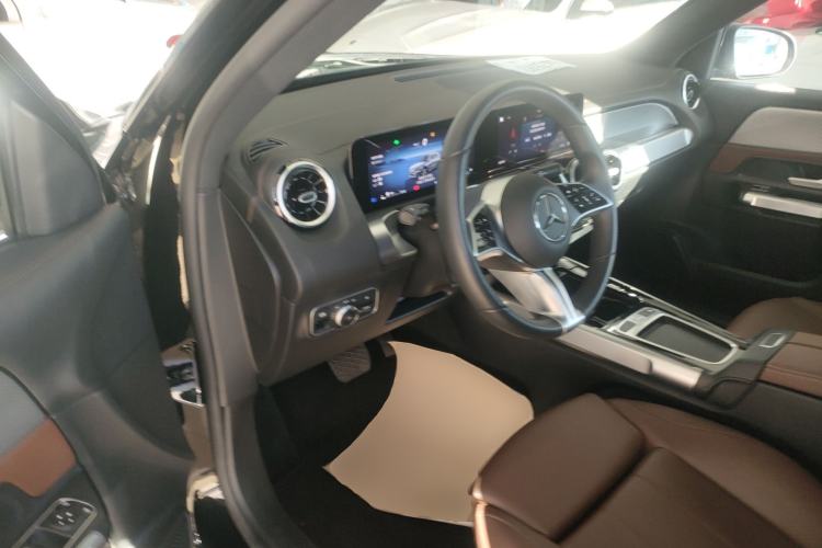 Used Mercedes-Benz GLB 2024 GLB 200 Dynamic Edition
