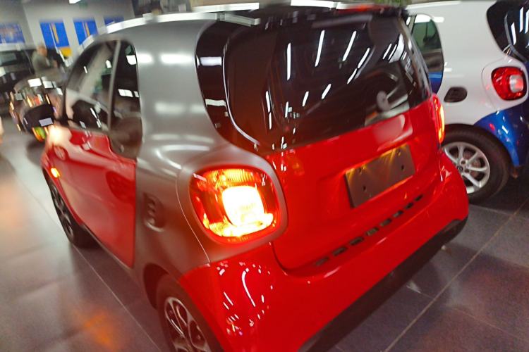 Used smart fortwo 2015 1.0L 52 kW Hardtop Passion Edition