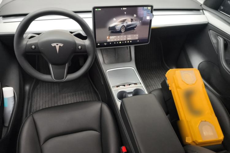 Used Tesla Model Y 2024 Rear-Wheel-Drive Version
