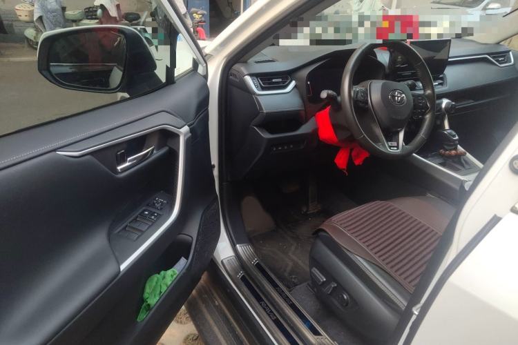 Used Toyota RAV4 2023 2.0L CVT Two-Wheel Drive 20th Anniversary Platinum Edition