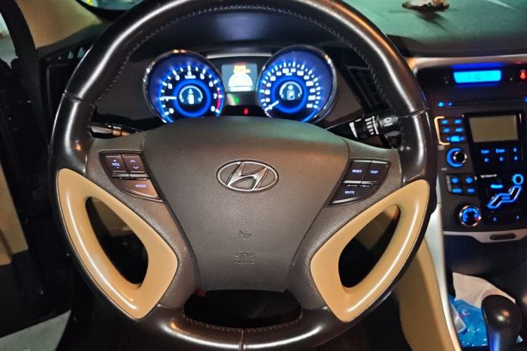 Used Hyundai Sonata 2013 2.0L Automatic Luxury Edition
