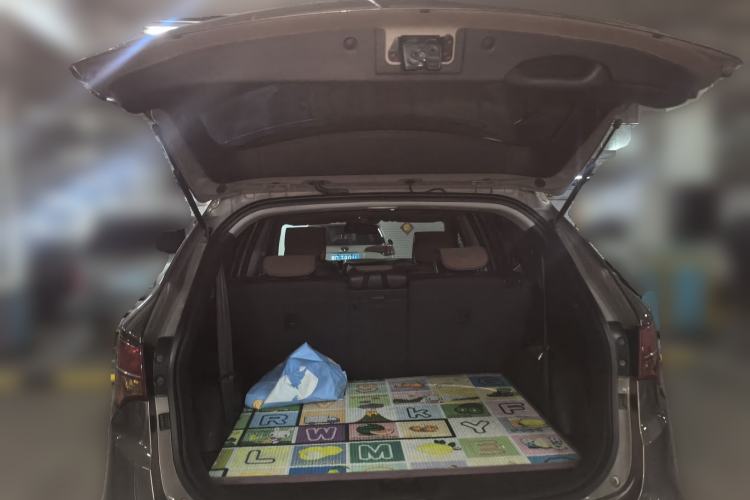 Used Hyundai Santa Fe 2013 Revised Version 2.4L Automatic All-Wheel Drive Luxury Trim
