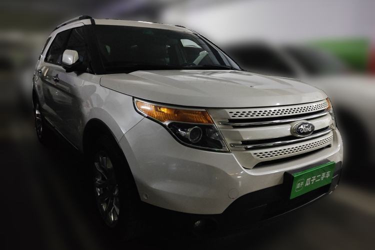 Used Ford Explorer 2013 3.5L Deluxe Model
