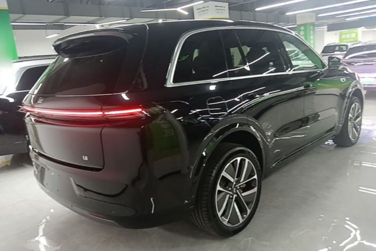 Used Li Auto L8 2024 Pro Model
