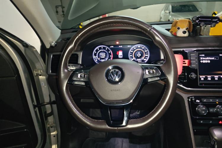 Used Volkswagen Teramont 2017 530 V6 Four-Wheel Drive Flagship Edition Steering Wheel