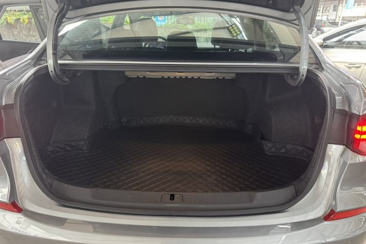 Used Chevrolet Monza 2023 1.5L Dual-Clutch Enjoyment Edition