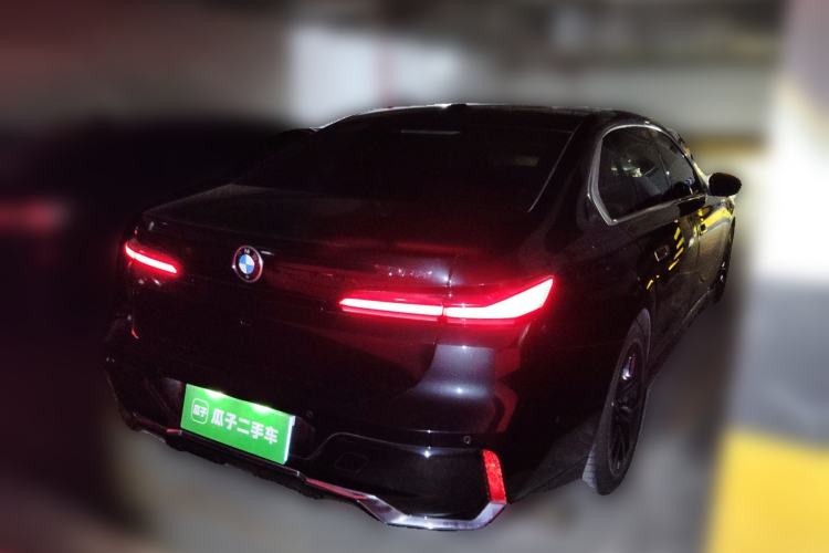 Used BMW 7 Series 2023 735Li M Sport Package Rear Right 45 Deg