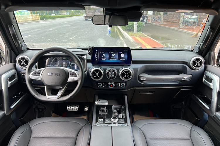 Used BAIC Off-Road BJ40 2023 2.0D Automatic Four-Wheel Drive Blade Hero Edition Adventurer Type