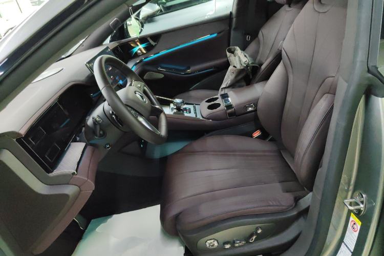 Used Denza Z9GT 2024 1100 Four-Wheel Drive Ultra Version
