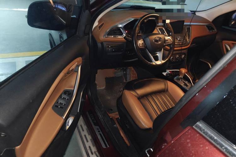 Used Soueast DX7 2015 1.5T Automatic Luxury Model