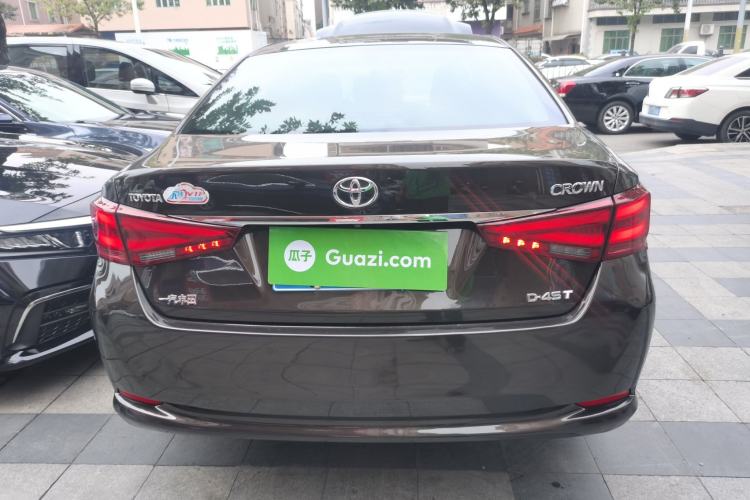Used Toyota Crown 2015 2.0T Fashion Edition
