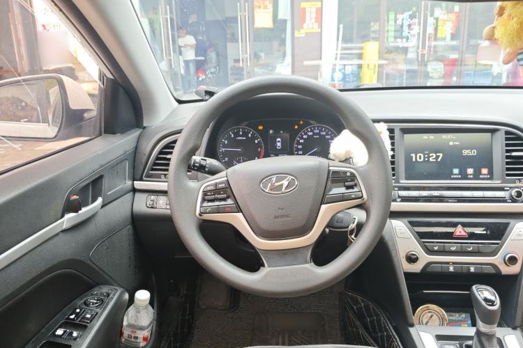 Used Hyundai Elantra (6th Generation / Lingdong) 2016 1.6L Automatic ZhiXuan – Elite Version Steering Wheel