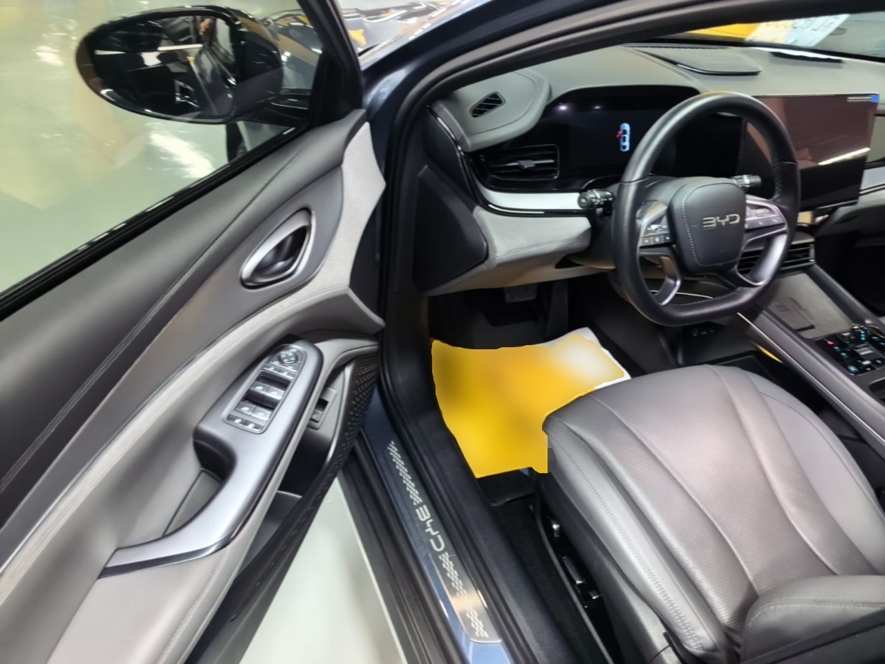 BYD Seal 07 DM-i 2025 Intelligent Driving Version DM-i 1.5L 125 km Luxury Edition — снимка 18