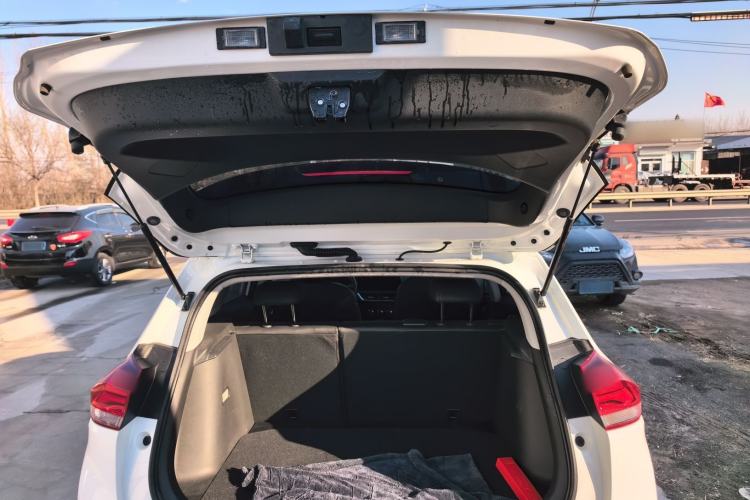 Used Chevrolet Trax 2022 Encore RS 1.5T CVT Cool
