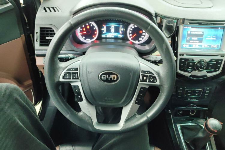 Used BYD Surui 2015 Revised Version 1.5L Manual Luxury Edition