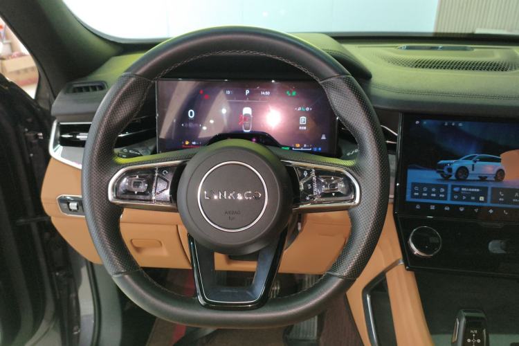 Used Lynk & Co 09 EM-P 2023 2.0TD EM-P Long-Range Version PM 7-Seater