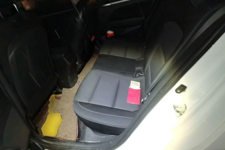 Used Hyundai Elantra (6th Generation / Lingdong) 2016 1.6L Automatic ZhiXuan – Elite Version Left Rear Seat