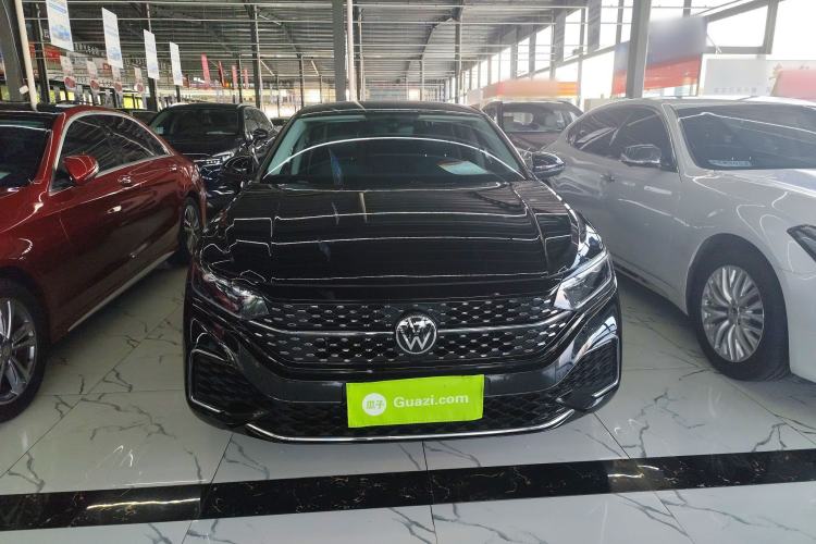 Used Volkswagen Passat 2023 330TSI Starry Elite Edition
