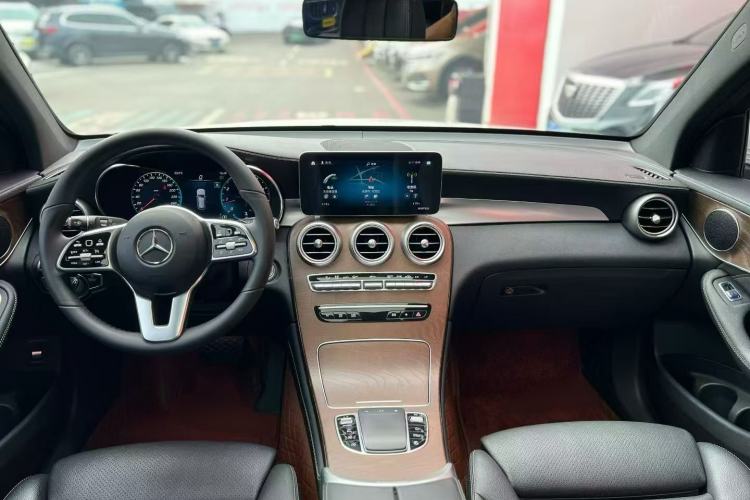 Used Mercedes-Benz GLC 2020 GLC 260 L 4MATIC Luxury Model
