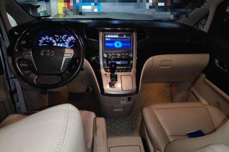 Used Toyota Alphard 2012 3.5L Luxury Edition
