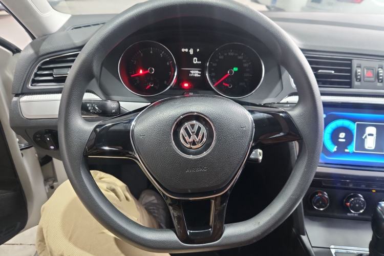 Used Volkswagen Lamando 2018 230TSI DSG Fashion Edition
