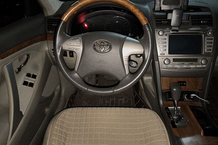 Used Toyota Camry 2011 240G Classic Anniversary Edition Steering Wheel