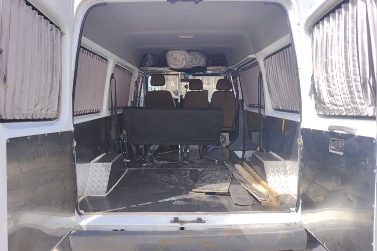 Used JMC Transit 2017 2.8T Commercial Version Short Wheelbase Mid-Roof 6/7/8-Seater JX493