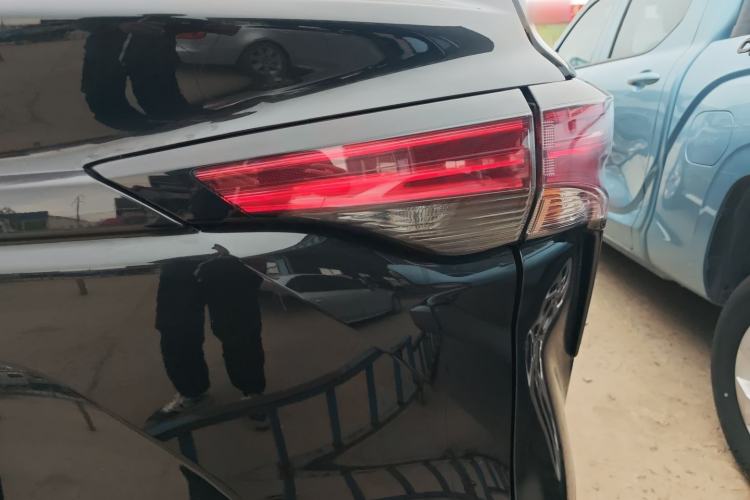 Used Toyota Granvia 2024 2.5L Hybrid Comfort Edition