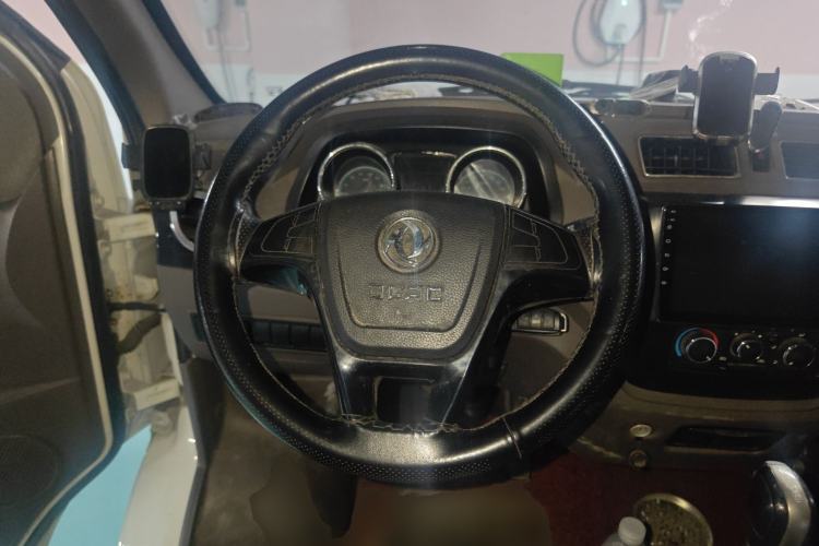 Used Dongfeng Yufeng EM26 
