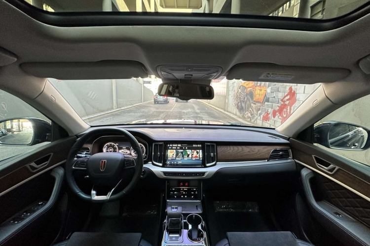 Used Hongqi HS7 2022 2.0T DCT Two-Wheel Drive Smart Connect Flagship Edition Five Seats Interior 1