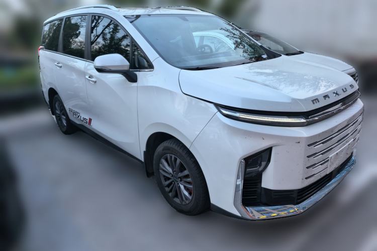 Used SAIC MAXUS G50 PHEV 2025 Leading Edition Front Right 45 Deg