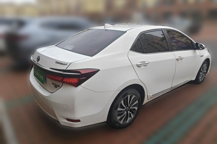 Used Toyota Corolla 2016 Dual-Engine 1.8L E-CVT Luxury Edition