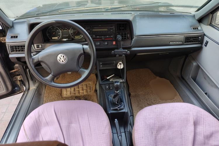 Used Volkswagen Santana Classic 2007 1.8L Jingchang Model Center Console