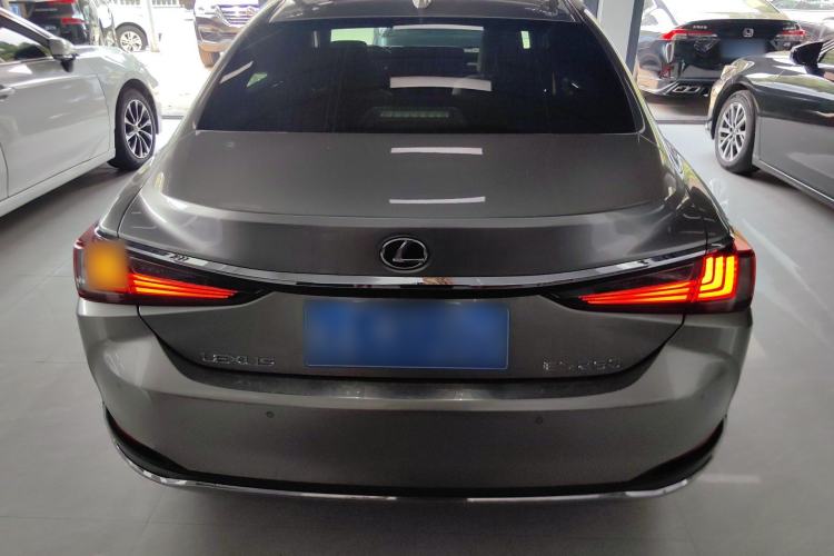Used Lexus ES 2020 200 Excellence Edition Rear