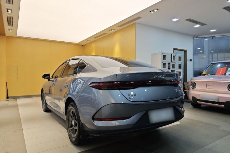 Used BYD Qin PLUS 2025 DM-i Smart Drive 55KM Leading Model
