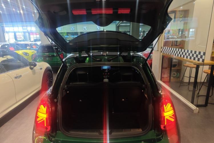 Used MINI 2022 Updated 2.0T COOPER S Artist Trunk