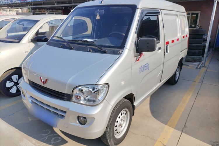 Used Wuling Zhiguang 2020 1.2L Van Utility Model China VI Emission Standard 2 Seats LSI