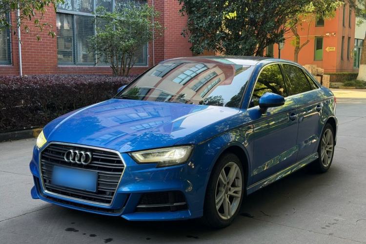 Used Audi A3 2019 Limousine 35 TFSI Fashion Edition China V standard
