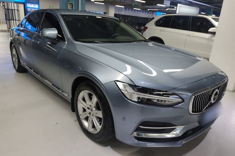 Used Volvo S90 2018 T4 Zhiyi Edition
