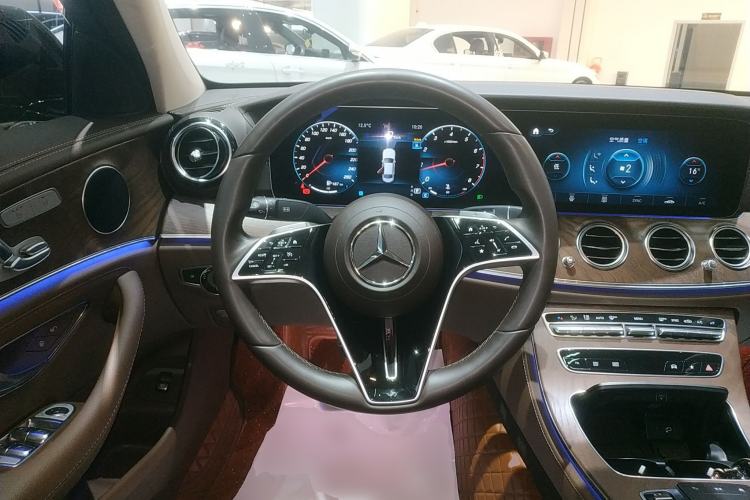 Used Mercedes-Benz E-Class 2023 Updated E 300 L Fashion Edition
