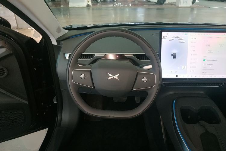Used XPeng MONA M03 2024 620 with Ultra-Long Range Steering Wheel