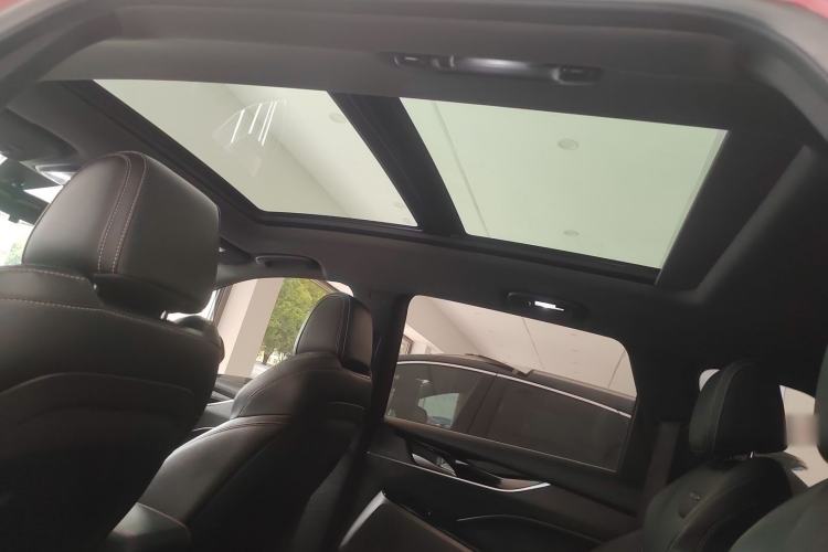 Used SAIC MAXUS D60 2022 1.5T Automatic Trendy Version 6-Seater
