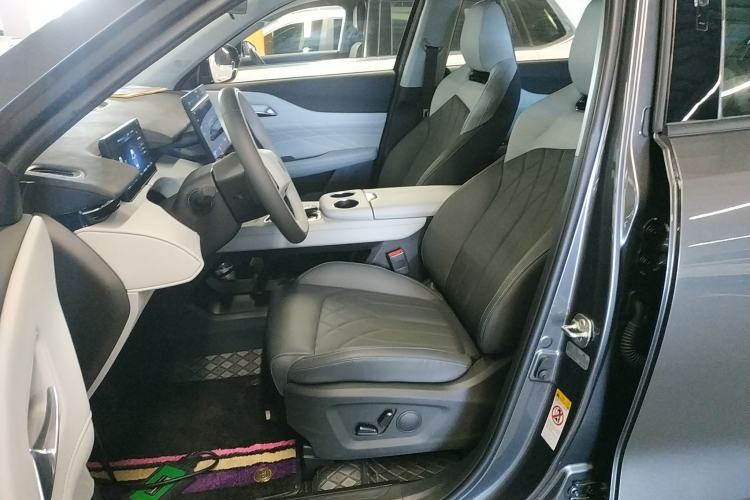 Used Changan UNI-Z New Energy 2024 Blue Whale Smart Electric iDD 125km Beyond Edition