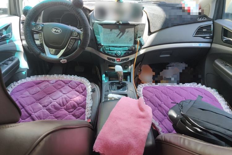 Used BYD S7 2015 2.0T Automatic Prestige Model
