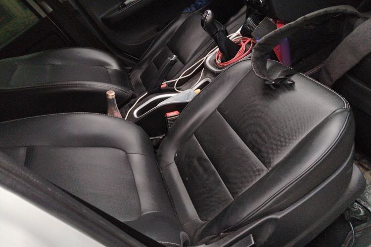 Used Jinbei Gold Hiace M Classic 2022 Panda Edition 1.5L Engineering Lion Passenger Van 6 Seats
