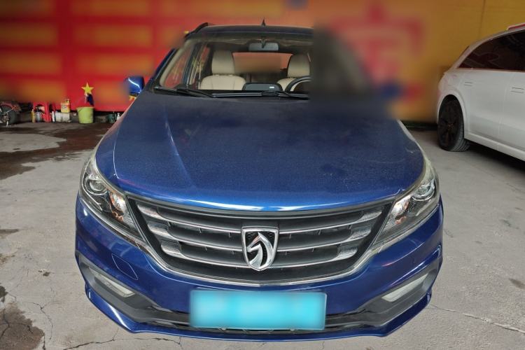 Used Baojun 310W 2017 1.5L Manual Fashion Model China V