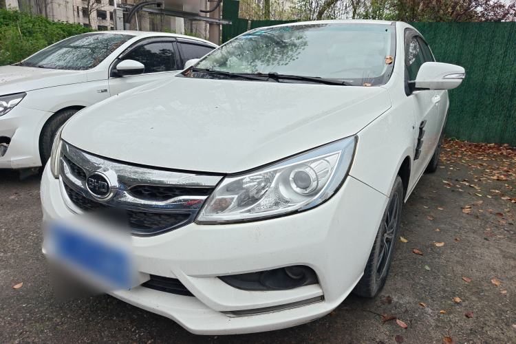 Used BYD Surui 2015 Revised Version 1.5L Manual Luxury Edition