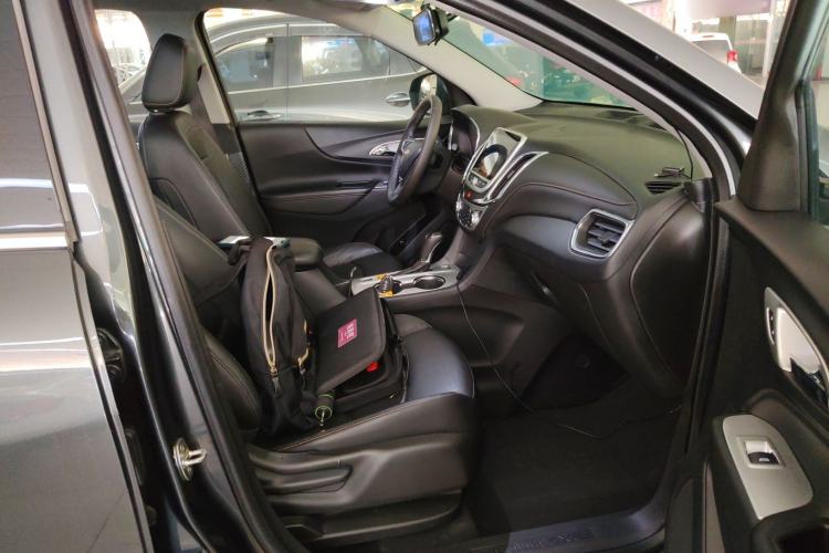 Used Chevrolet Equinox 2019 535T Automatic YuJie Edition China VI Right Front Seat